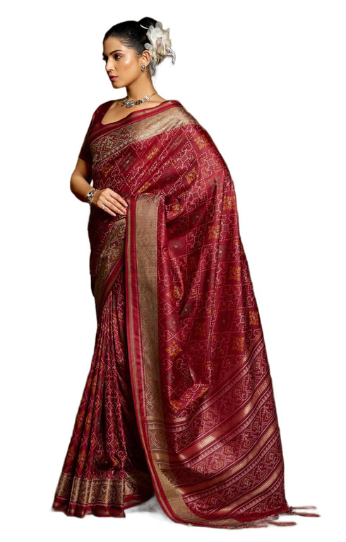 Vasthrlay Exquisite Traditional Intricate Gold Tone Saree