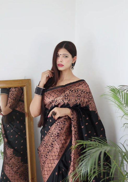Vasthrlay Kanjivaram Traditional Unstitched Saree