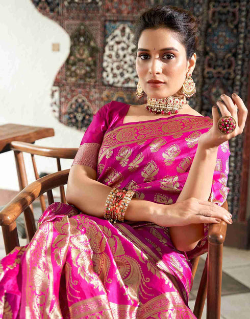 Vasthrlay Banarasi Traditional Unstitched Saree