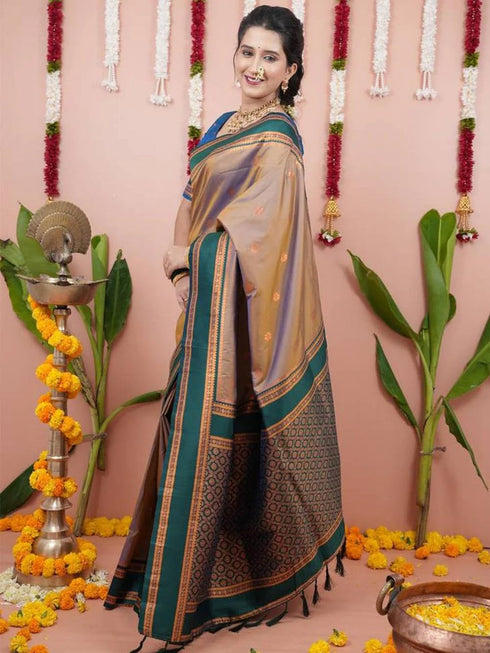 Vasthrlay Traditional Unstitched Saree