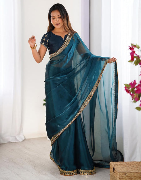 Vasthrlay Shimmer Chiffon Unstitched Maroon Saree