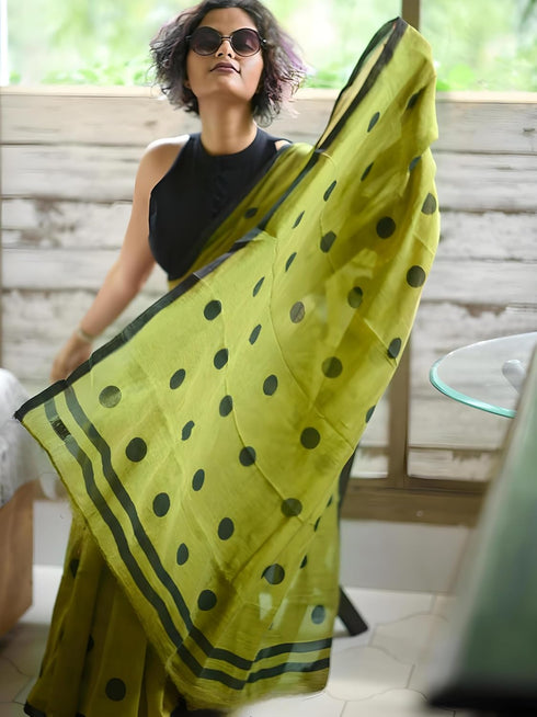 VasthrlayPrinted Unstitched Gold Free Ethnic Wear