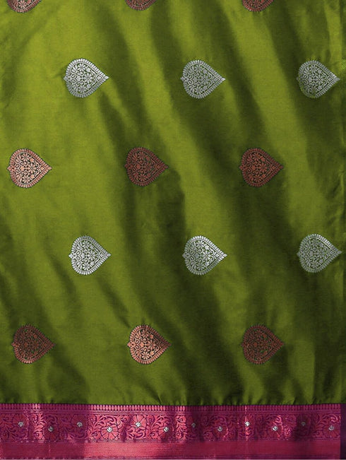 Vasthrlay Banarasi Saree
