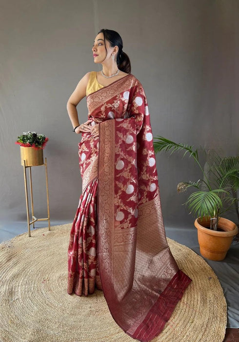 Vasthrlay Banarasi Unstitched Saree
