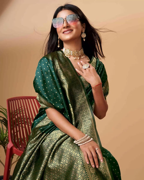 Vasthrlay Banarasi Saree Kanjivaram Collections