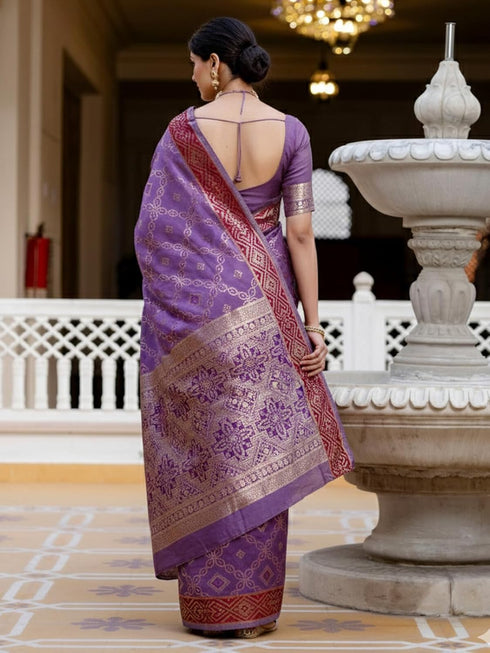 Vasthrlay Womens Weaving Unstitched Lavender Saree