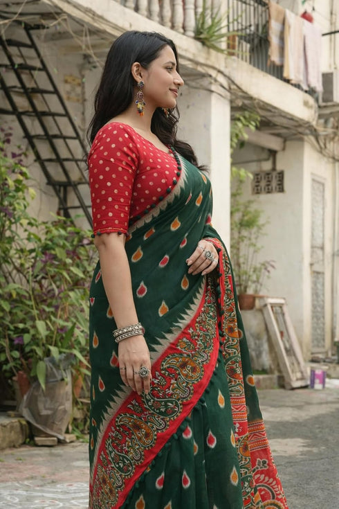 Vasthrlay Printed Designer Paisley Lightweight
