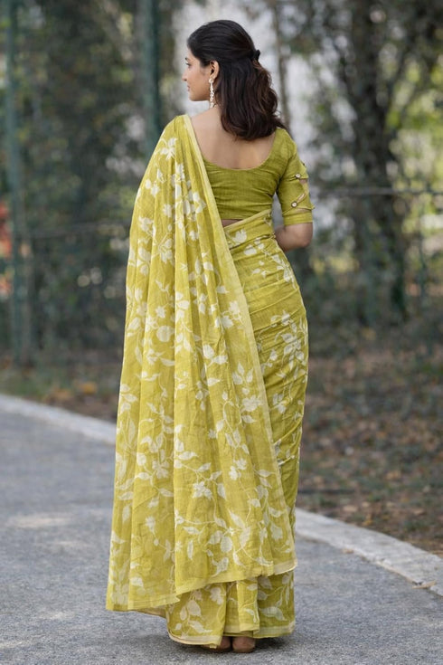 Vasthrlay Floral Lightweight Tassel Unstitche