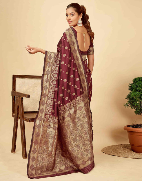 Vasthrlay Gold Banarasi Saree