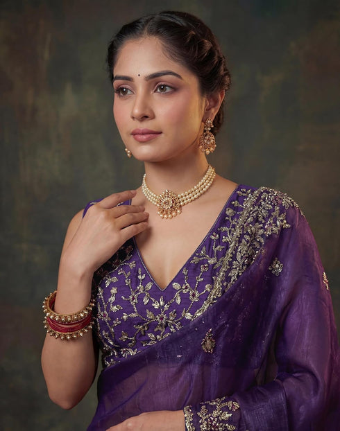 Vasthrlay Scalloped Embroidery Unstitched Dark Green Saree