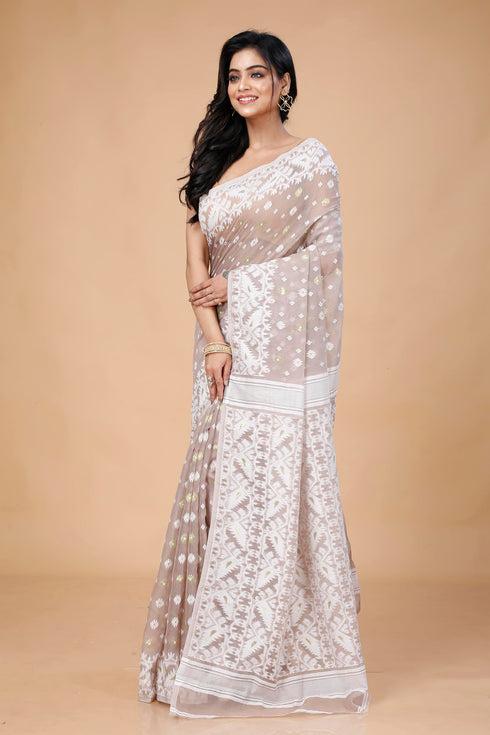 Vasthrlay Traditional Jamdani