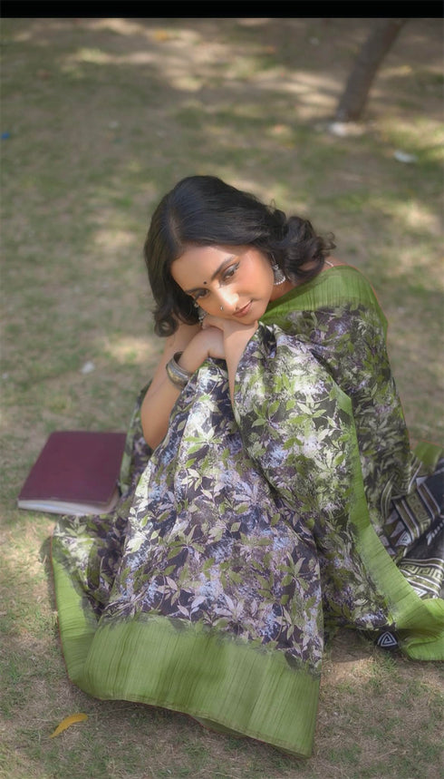 Vasthrlay Floral Saree