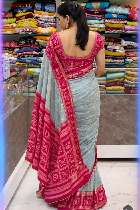 Vasthrlay Bandhani Golden Border Traditional