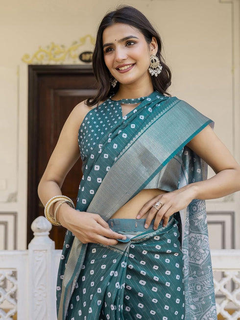 Vasthrlay Shimmer Georgette Rama Saree