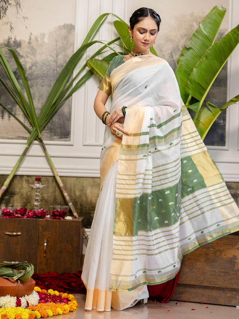 Vasthrlay Special Weaving Unstitched White Saree