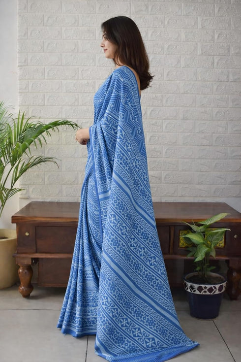 Vasthrlay Geometric Printed Lightweight