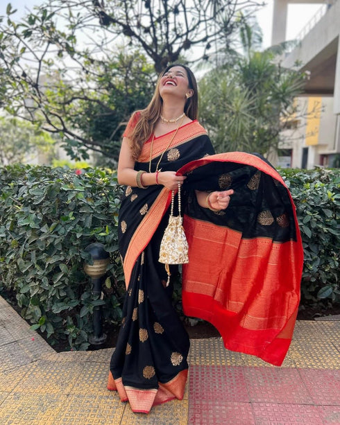 Vasthrlay Kanjivaram Saree