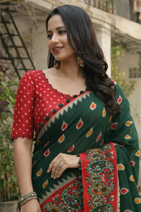 Vasthrlay Printed Designer Paisley Lightweight