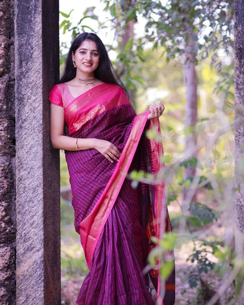Vasthrlay Kanjivaram Woven Saree