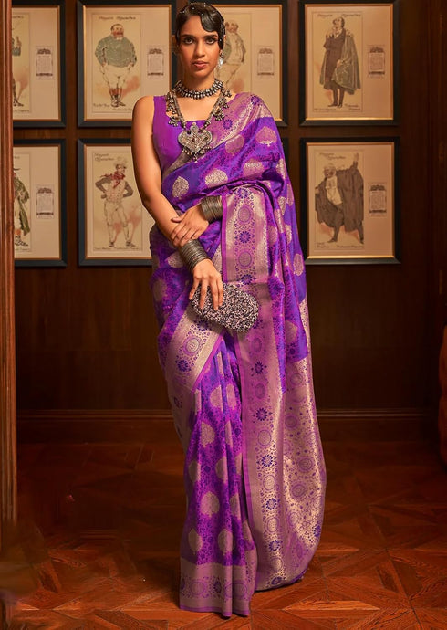 Vasthrlay Exquisite Traditional Intricate Gold Tone Saree