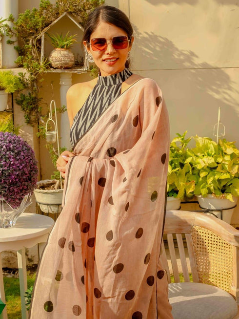 Vasthrlay Printed Unstitched Saree