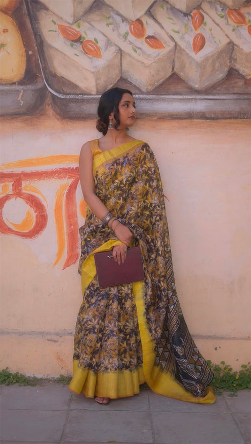 Vasthrlay Floral Saree