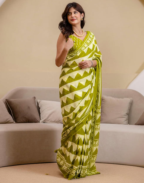 Vasthrlay Womens Cotton Printed Green Saree
