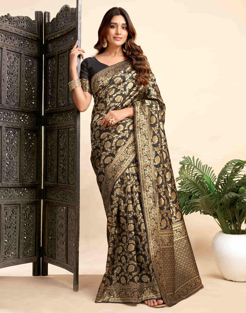 Vasthrlay Banarasi Traditional Unstitched Saree