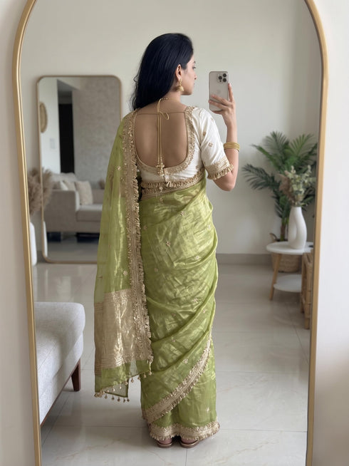 Vasthrlay Georgette Embroidery Saree