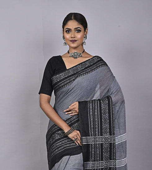 Vasthrlay Begampuri Traditional Saree