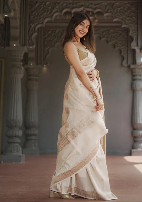 Vasthrlay Cotton Unstitched Saree