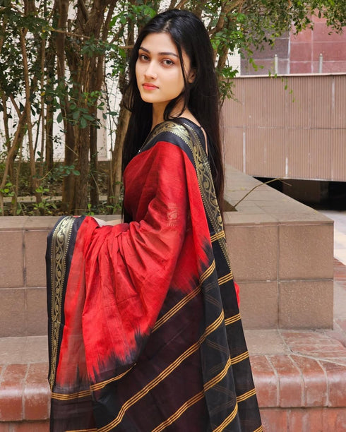 Vasthrlay Elegant Contrast Designer Traditional
