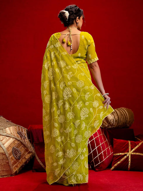 Vasthrlay Georgette Scalloped Dark Saree