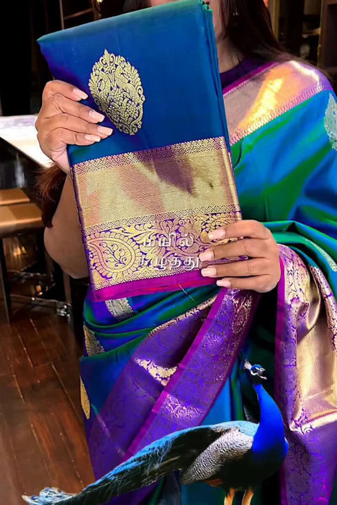 Vasthrlay Banarasi Unstitched Saree