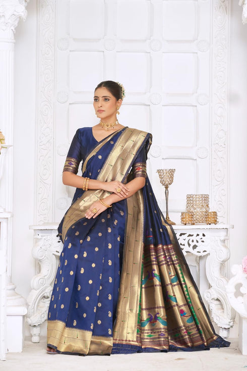 Vasthrlay Paithani Saree