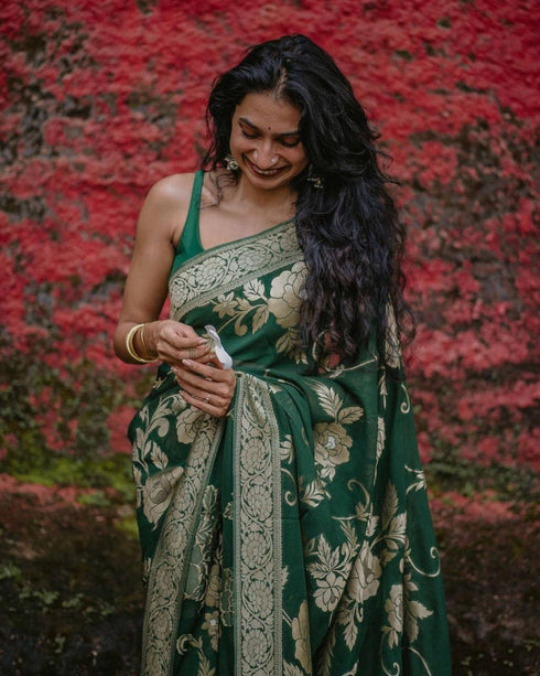 Vasthrlay Yellow Banarasi Wedding Saree