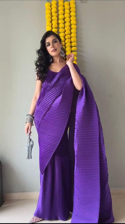Vasthrlay Unstitched Saree