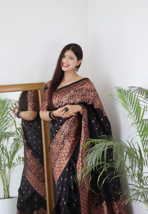 Vasthrlay Kanjivaram Traditional Unstitched Saree