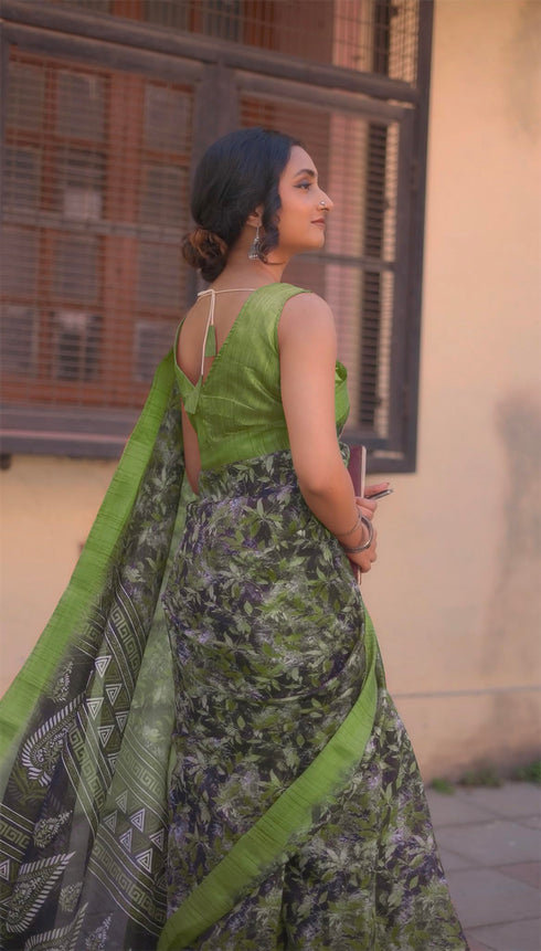 Vasthrlay Floral Saree