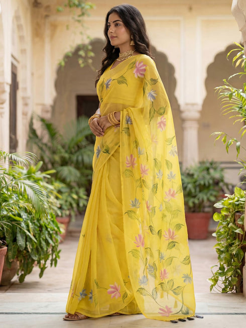 Vasthrlay Yellow Cotton Lightweight Ethnic Wear