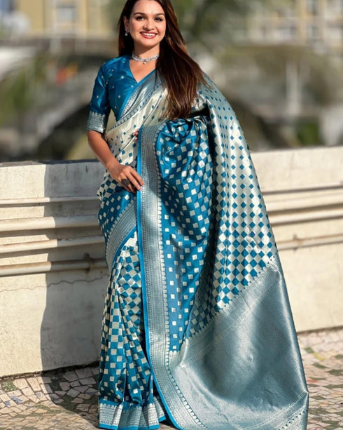 Vasthrlay Kanjivaram Saree
