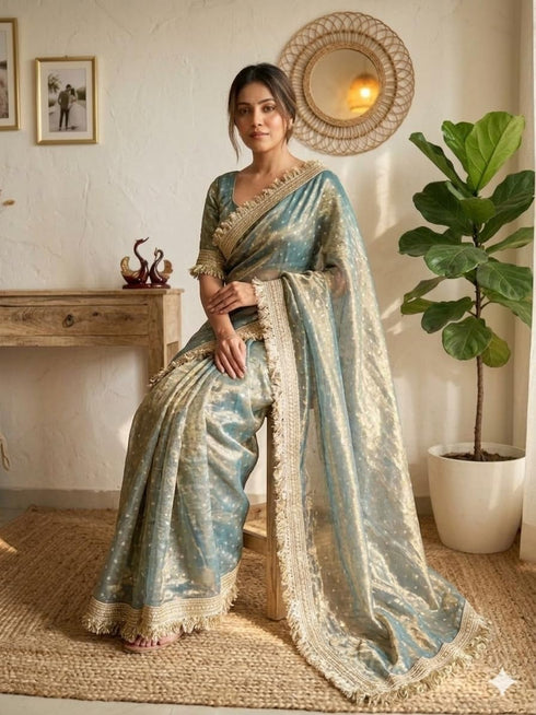 Vasthrlay Border Saree
