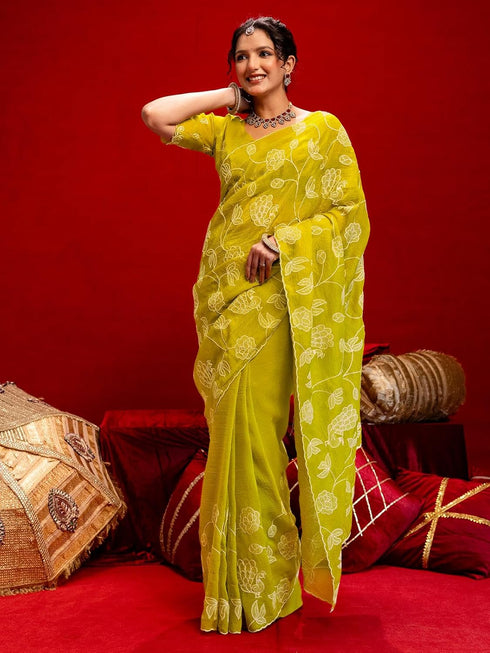 Vasthrlay Georgette Scalloped Dark Saree
