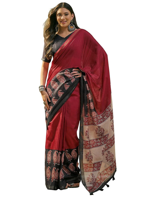 Vasthrlay Geometric Printed Red Saree With Unstitched Blouse Piece