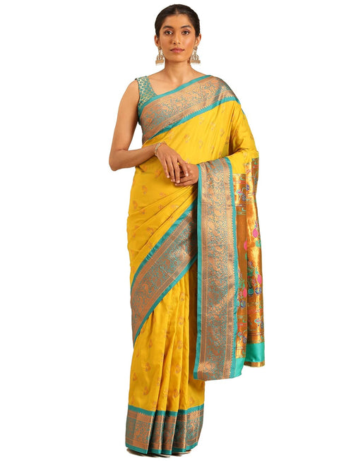Vasthrlay Pheshwai Bottle Saree