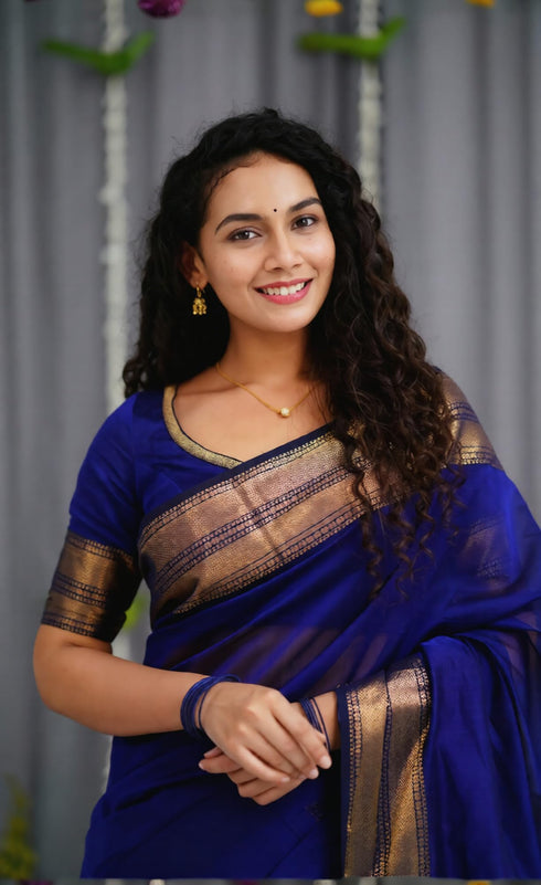 Vasthrlay Traditional Unstitched Saree