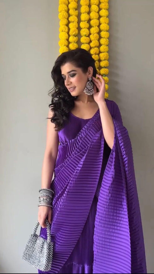 Vasthrlay Unstitched Saree