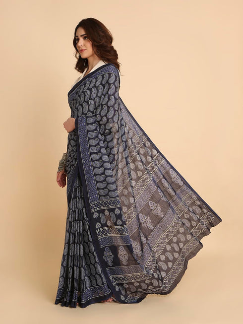 Vasthrlay Lightweight Breathable Traditional Printed Saree