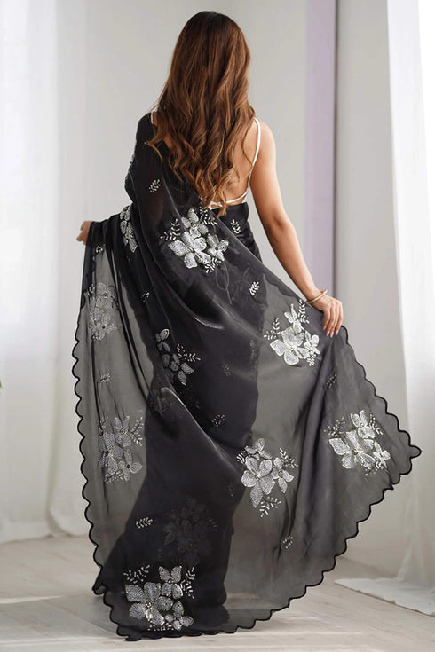 Vasthrlay Unstitched Saree