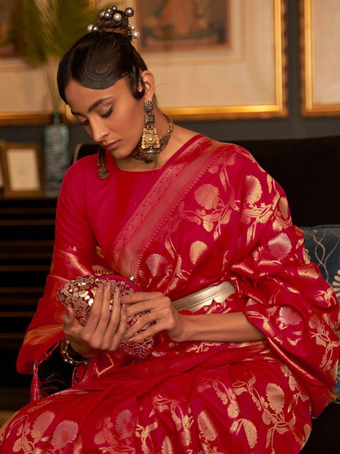 Vasthrlay Kanjivaram Unstitched Jacquard Stylish Saree